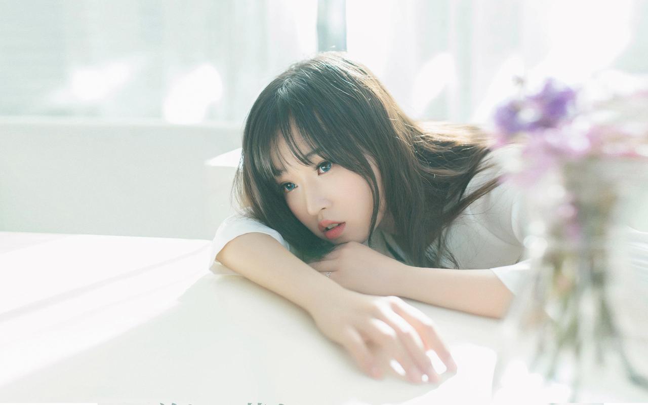 中外“泳士”竞渡长江 激情涌动江城